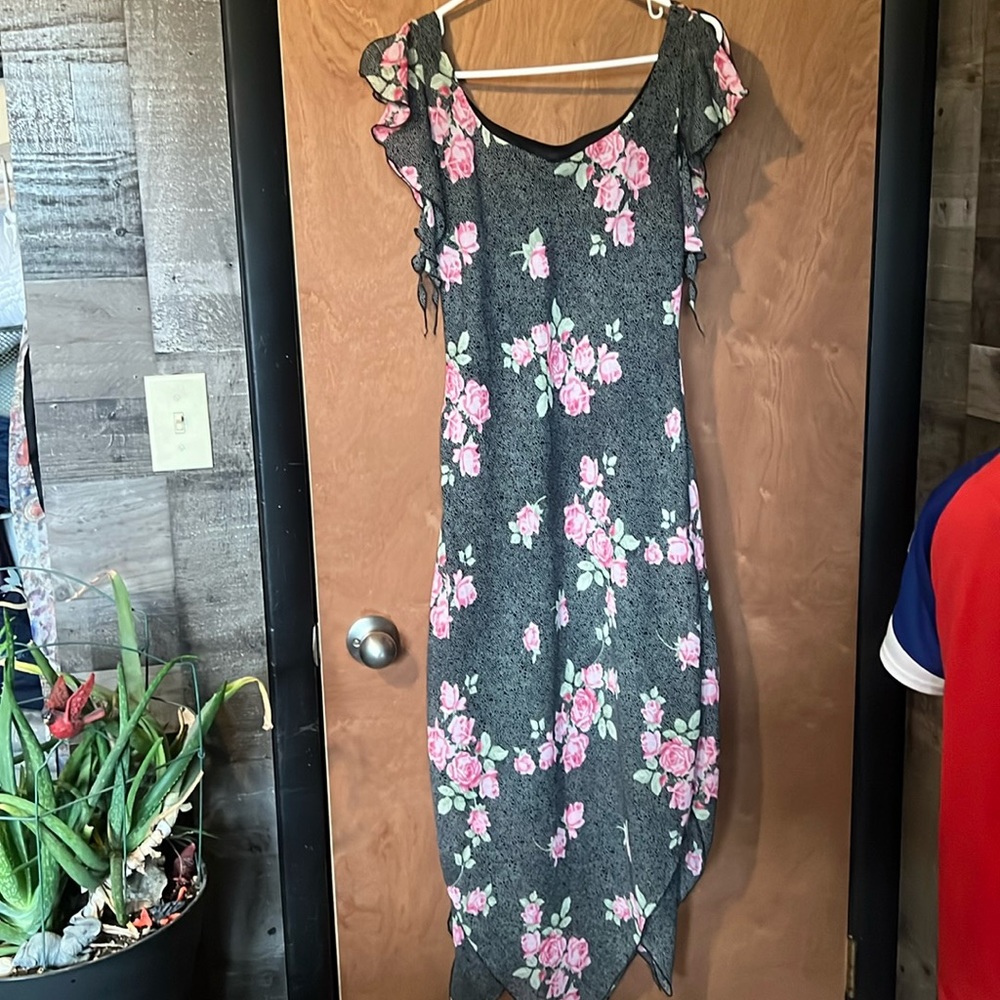 Lapis Gorgeous Floral Dress Flowing Design